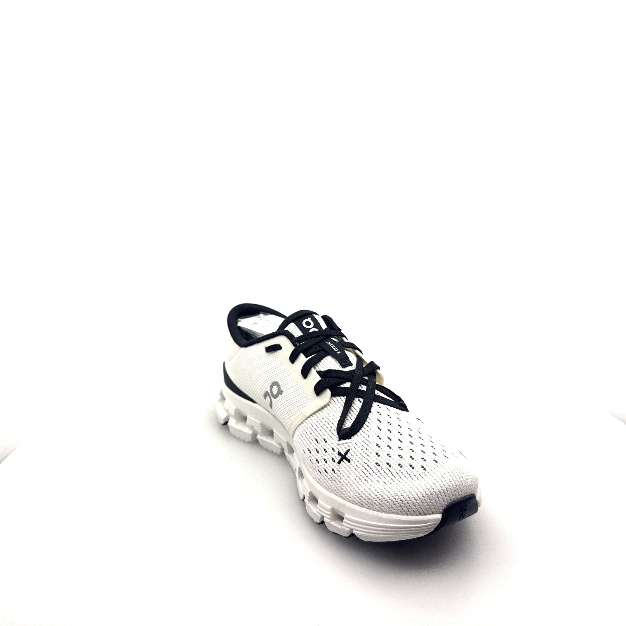 Women's On Cloud X 4 (Clearance)