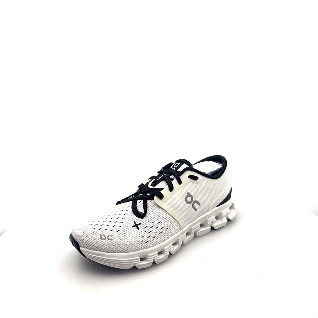 Women's On Cloud X 4 (Clearance)