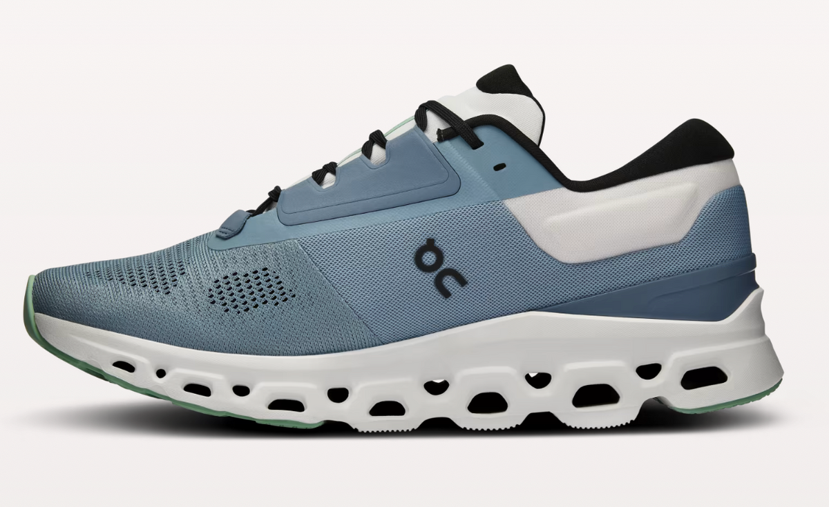 Men's On Cloudstratus 3 (Clearance)